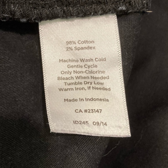 Talbots 
12 the perfect crop - Picture 2 of 7